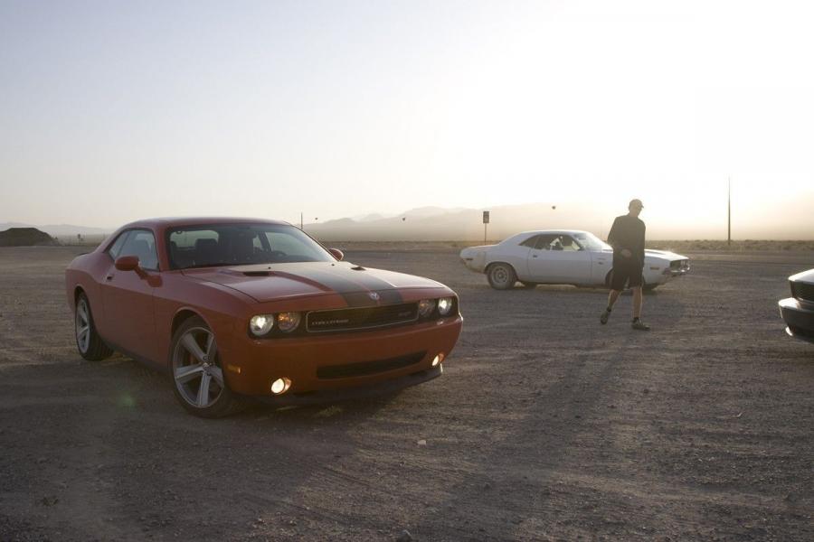  Dodge Challenger SRT8 2008 года  (фото 7 из 356)